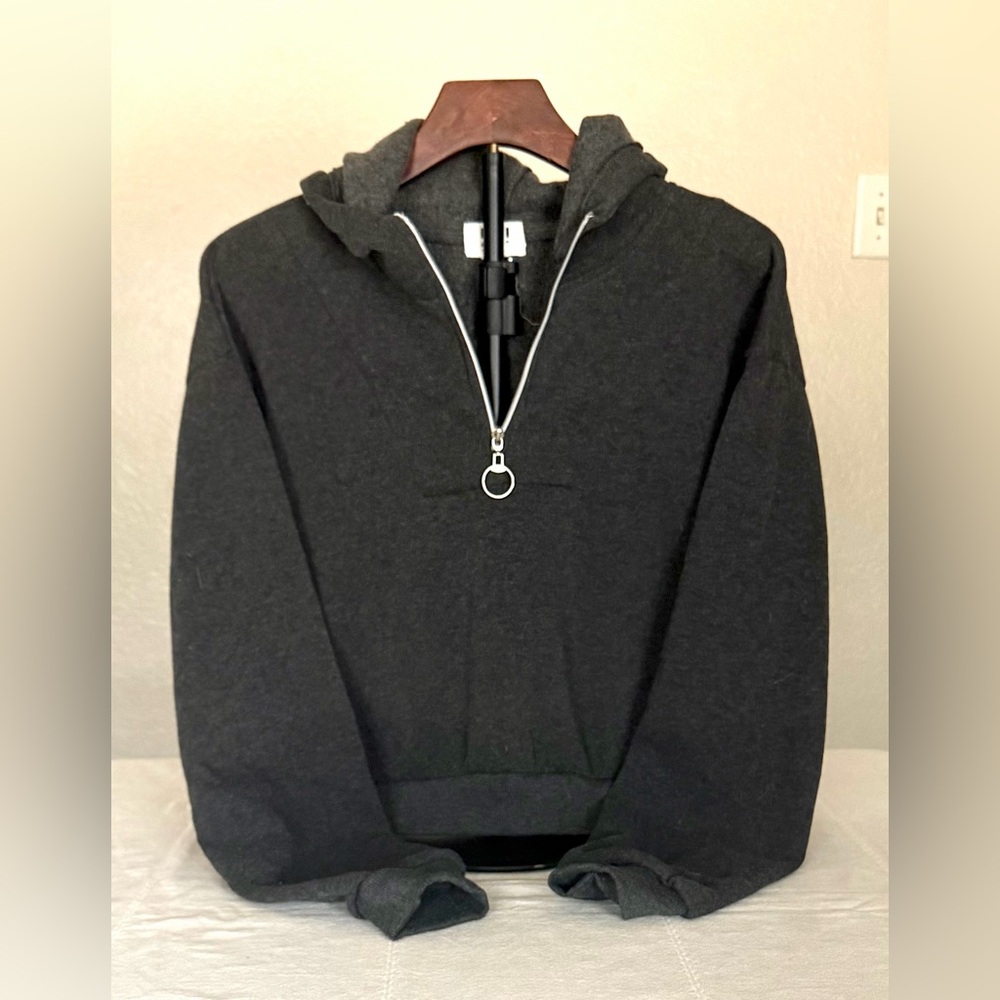 Lili Sport hoodie size jr xl